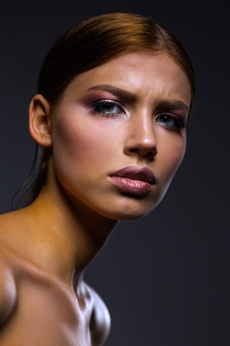 young, portrait, sad, sad girl, doubts, concerned, worried, doubtful, woman, model, person, girl, beauty, female